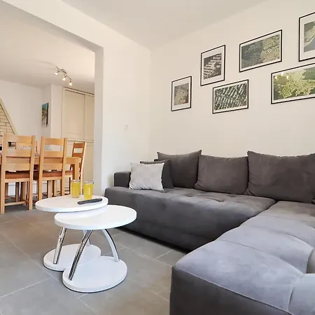 Ivana - Three-bedroom With Private Pool