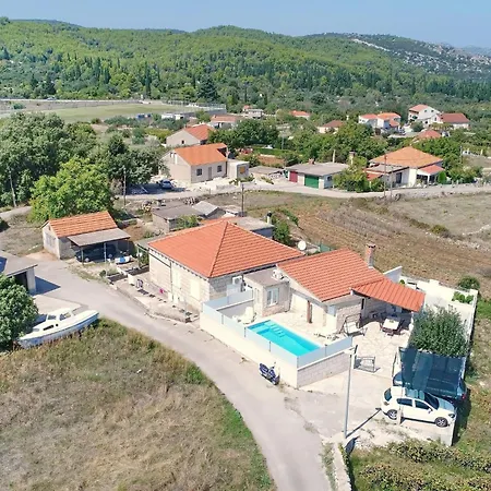 Ivana - Three-bedroom With Private Pool Villa