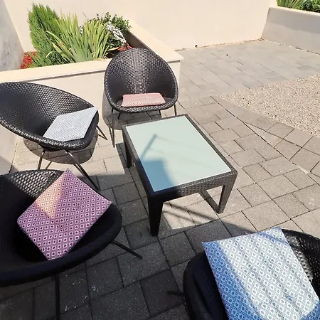 Ivana - Three-bedroom With Private Pool