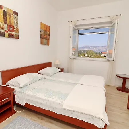 Ivana - Three-bedroom With Private Pool فيلة *