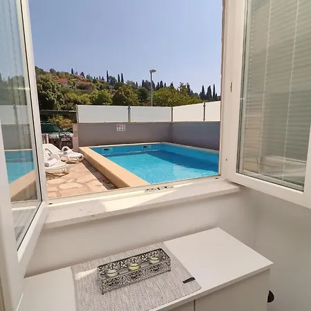 Ivana - Three-bedroom With Private Pool فيلة